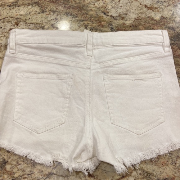 Celebrity pink 5/27 white jean shorts - Picture 3 of 3